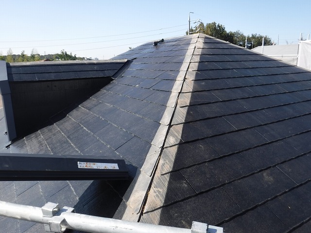 千種区にて強風被害による破損被害を受けた棟板金の交換工事、新たな貫板を設置し施工を完了